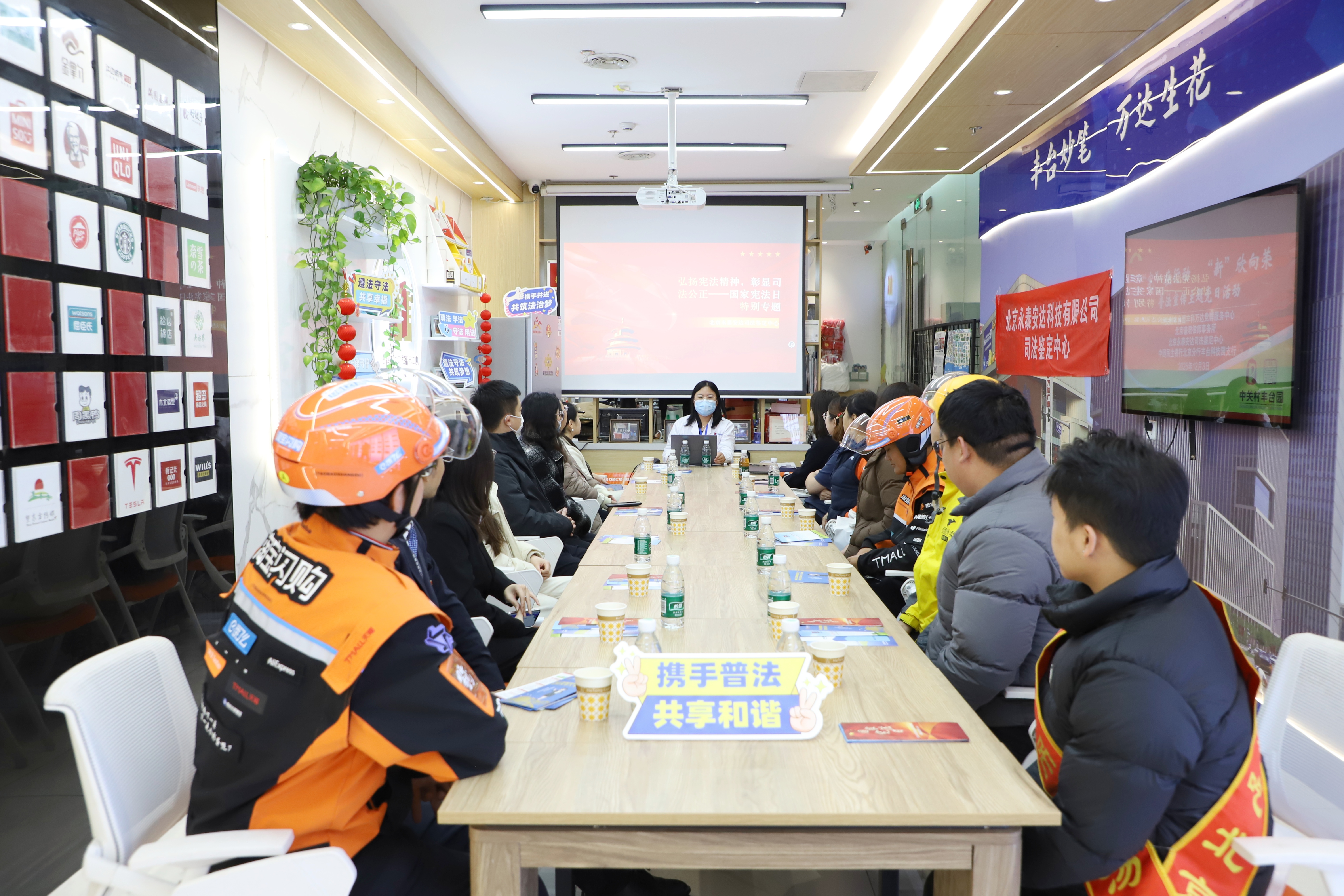 94518976.jpg 94518976.jpg